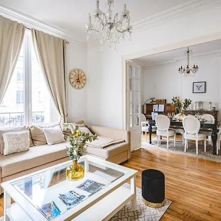 Clovis Luxueux Centre Au Pied De La Cathedrale Appartement Reims
